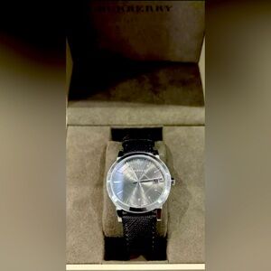 This is a burberry watch model 9204 which is in great condition